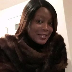 Meet your Posher, Angelica